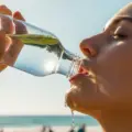A Importância da Hidratação no Verão: Água Pura nas Férias